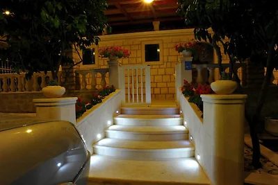 Villa Anni-Studio with Sea View Balcony(A4)
