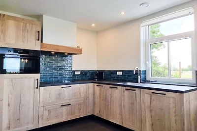 OK44 Luxus Ferienhaus für 6 mit 2 Bäder