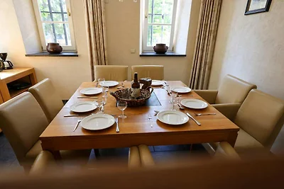 Schlosswohnung in Aywaille am Fluss Amblève