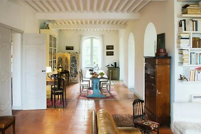 Haus in Lourmarin mit Schlossblick