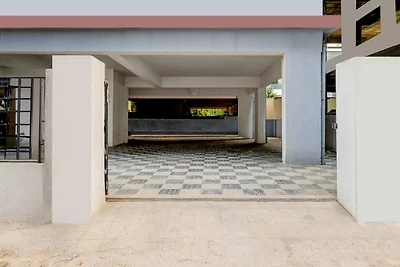 Hotel O Chandanagar, ehemals Nakshatra