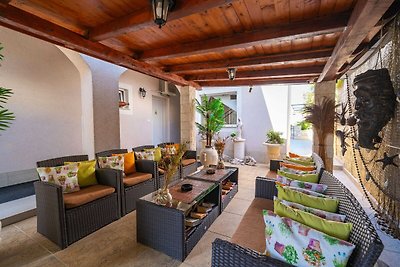 Villa Aura - Executive Business room
