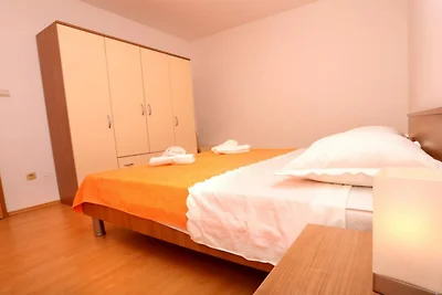 One-Bedroom Apartment With Terrace (A2)