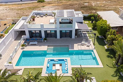 Stilvolle Villa mit Seeblick