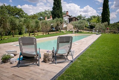Luxuriöse Villa in Asciano (Toskana) mit Pool