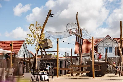 Freistehende Turmvilla mit Sauna, nahe dem...