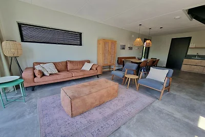 Wasservilla in Balk mit eigenem Steg