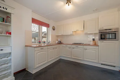 Freistehendes Ferienhaus mit 2 Bädern, 2 km v...