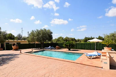 Huis in Muro met zwembad en uitzicht op de...