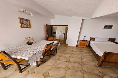 Geräumige Wohnung in Tribunj