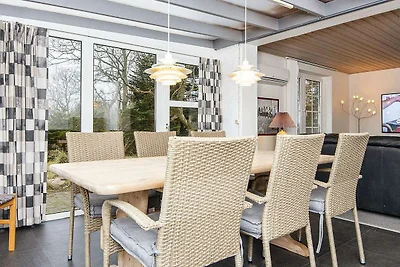 10 person holiday home in Glesborg-By Traum