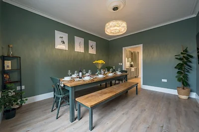 Stilvolles Ferienhaus in Bristol für 8...