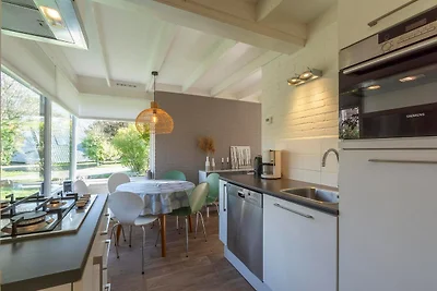 Bungalow in Sint Maartenszee am Strand