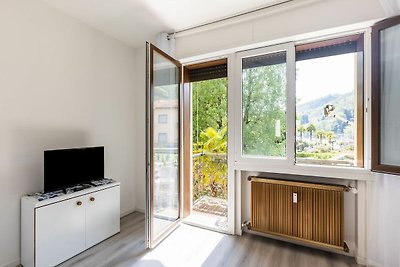 Gemütliche Wohnung in Lesa mit Balkon