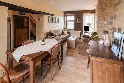 Casa vacanze a Tinlot vicino alla foresta
