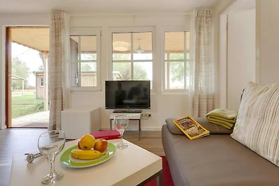 Ferienhaus mit Kamin am Achterwasser in Lütow