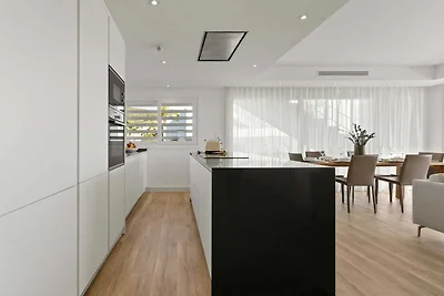 Spacious 2-bed & Solarium ALCAZABA LAGOON...