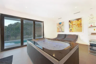 Villa in Marbella met privé verwarmd zwembad