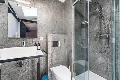 Apartment mit 3 Schlafzimmern und Flussblick