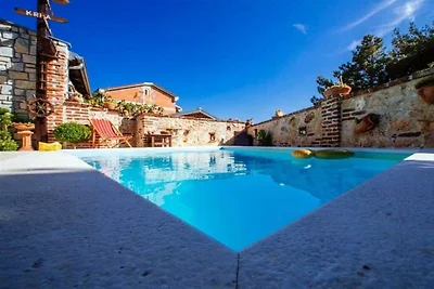 Rustical Villa VERDE with pool