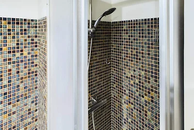 Haus auf der Insel Queffen mit Garten und...