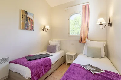 Soggiorno con 2 camere da letto e piscina