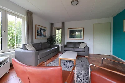 Freistehende, geräumige Strandvilla für 8...