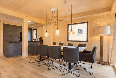 Einladendes Chalet mit Sauna