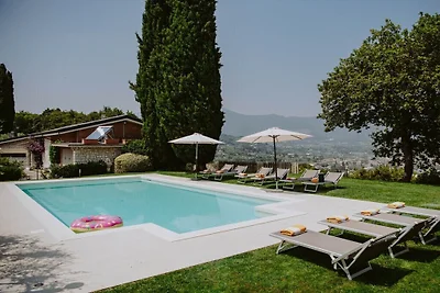 Vakantiehuis Ontspannende vakantie Salò