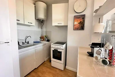 Wohnung in Grau du Roi mit Meerblick