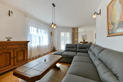 Wohnung mit Garten in Trogir
