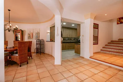 Villa mit Pool in Cala Llonga