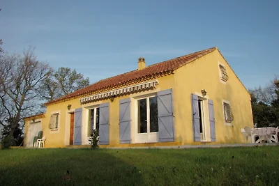 Spaziosa villa con piscina privata in...
