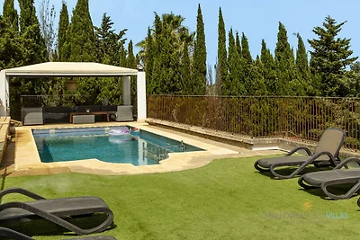 Villa Alejandra with private pool