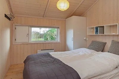 6 Personen Ferienhaus in Væggerløse-By Traum
