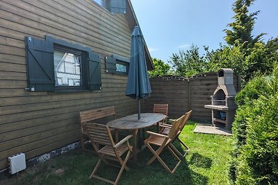 Komfortables Ferienhaus mit Garten, Dąbki-ehe...