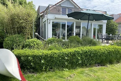 Ferienhaus in Makkum mit Schwimmbecken