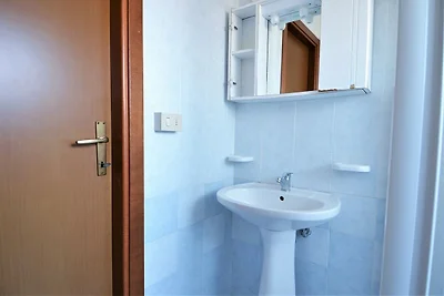 Einladendes Ferienhaus in Rosolina Mare