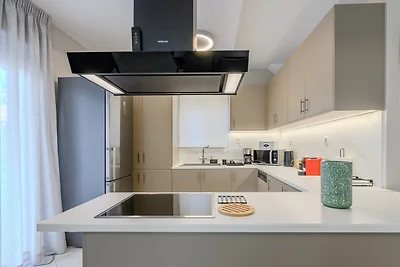 Großzügige Villa mit Pool für Familien