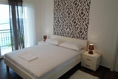 House Karlo Apartments - One-Bedroom Apartmen...