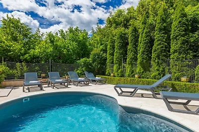 Villa in Brseč mit Schwimmbecken