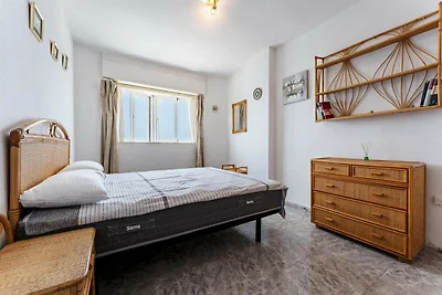 Faro's Almuñecar Beach Apartment - Los Ramos