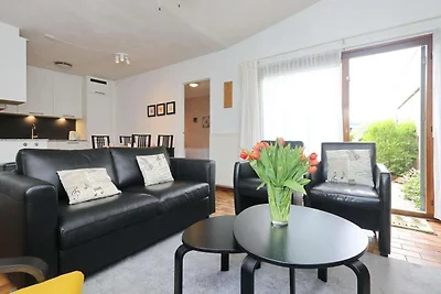Geräumiges Ferienhaus in Waldnähe