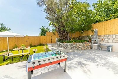 Villa in Kalkan mit Schwimmbecken