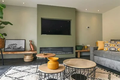 Villa in Rijs with Swimming Pool