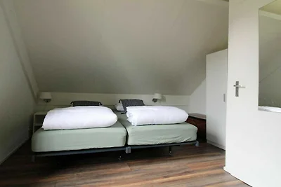 Heller Bungalow in ruhiger Parklage