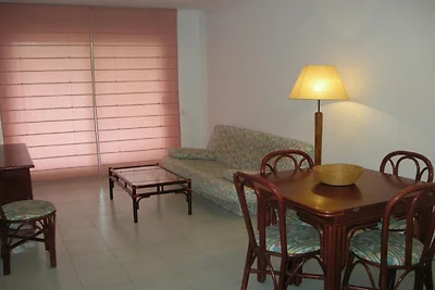 Apartment in LEscala near supermarket