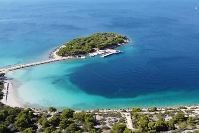 Holiday Home Mirta - Three Bedroom Holiday Ho...
