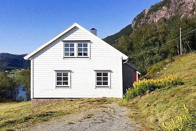 8 persoons vakantie huis in Masfjordnes-By...