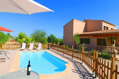 Haus in Campos mit Pool in der Nähe von Cala...